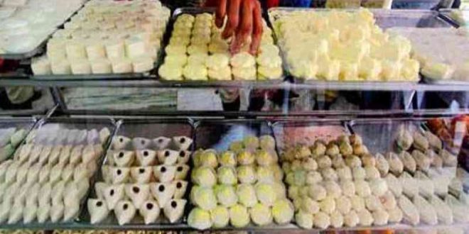 Adulterated sweets are being sold indiscriminately on festivals, identify fake and genuine