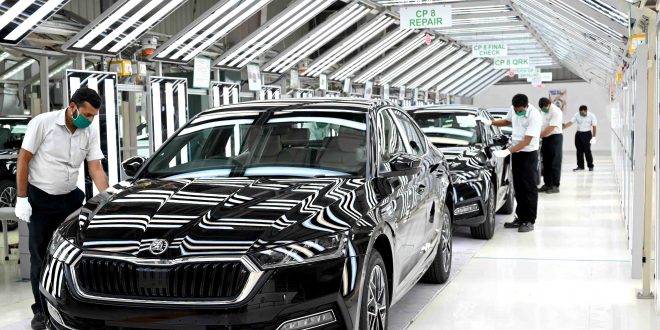 Skoda Starts Production of New Octavia