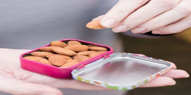 Celebrate Mother's Day by giving the gift of healthy almonds