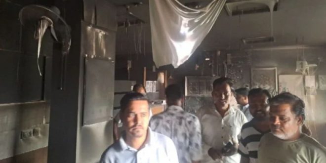 Huge fire at IDFC First Bank in Pali, ₹3.25 lakh loss due to short circuit