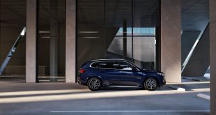 BMW iX1 Long Wheelbase नए रंग और शानदार अपहोल्स्ट्री विकल्पों के साथ लॉन्च