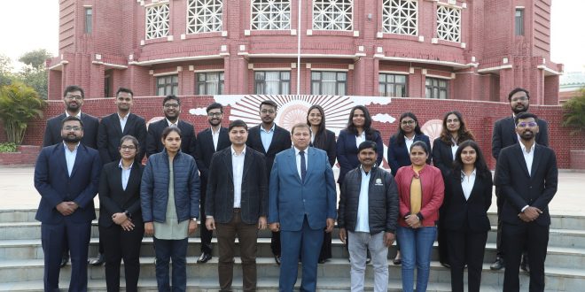 IIM Lucknow offers placements worth Rs 1 crore, average batch salary Rs 33.2 lakh