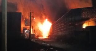 बालोतरा रिको औद्योगिक क्षेत्र में भीषण आग:दो कपड़ा इकाइयों में लाखों का नुकसान