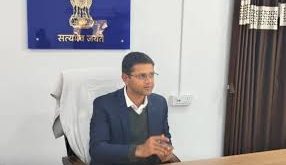 गुड़ामालानी में जिला कलेक्टर की जनसुनवाई, ग्रामीणों ने रखीं समस्याएं