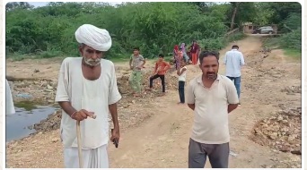 MP Ummedaram Beniwal expressed displeasure over the release of polluted water in Luni and sought an answer from the government.