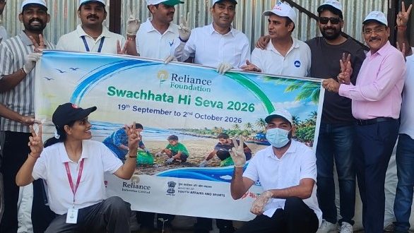 Jio employees spread the message of cleanliness in the state.